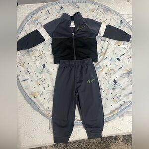 Baby Nike Track Suit 18M Gray/Black Full-Zip Jacket Pants Toddler